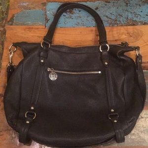 Classic black leather Coach bag 😍